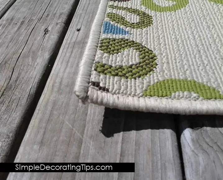 How to Hold down Outdoor Rugs